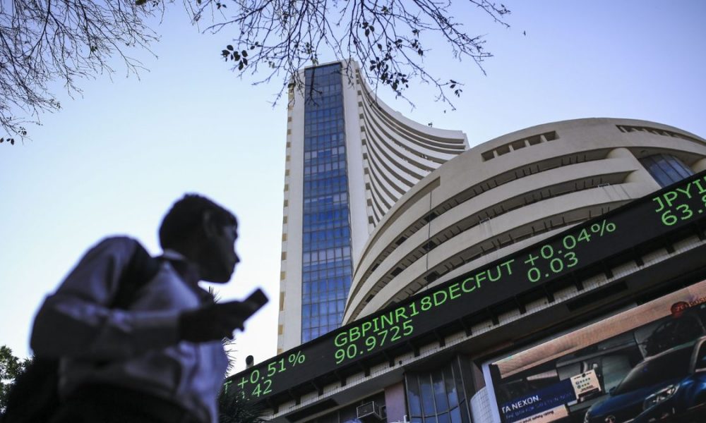 Indian stock indices upbeat for fifth consecutive session