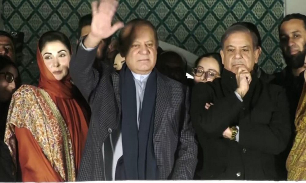 Pak: Nawaz Sharif plans coalition govt; reaches out to PPP, JUI-F amid fractured mandate