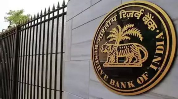 October-December current account deficit at USD 10.5 bn vs USD 16.8 bn (YoY), says RBI