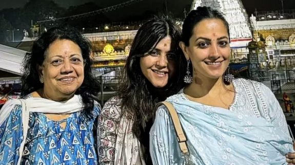 Watch: Ekta Kapoor, Anita Hassanandani offer prayers at Tirumala Tirupati Balaji Temple, share pictures on social media 