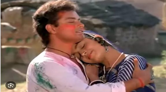 Your Holi Playlist is incomplete without these epic numbers, Jogi Ji Dheere Dheere !!