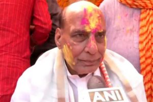 Rajnath Singh celebrates Holi at his residence, extends greetings to countrymen
