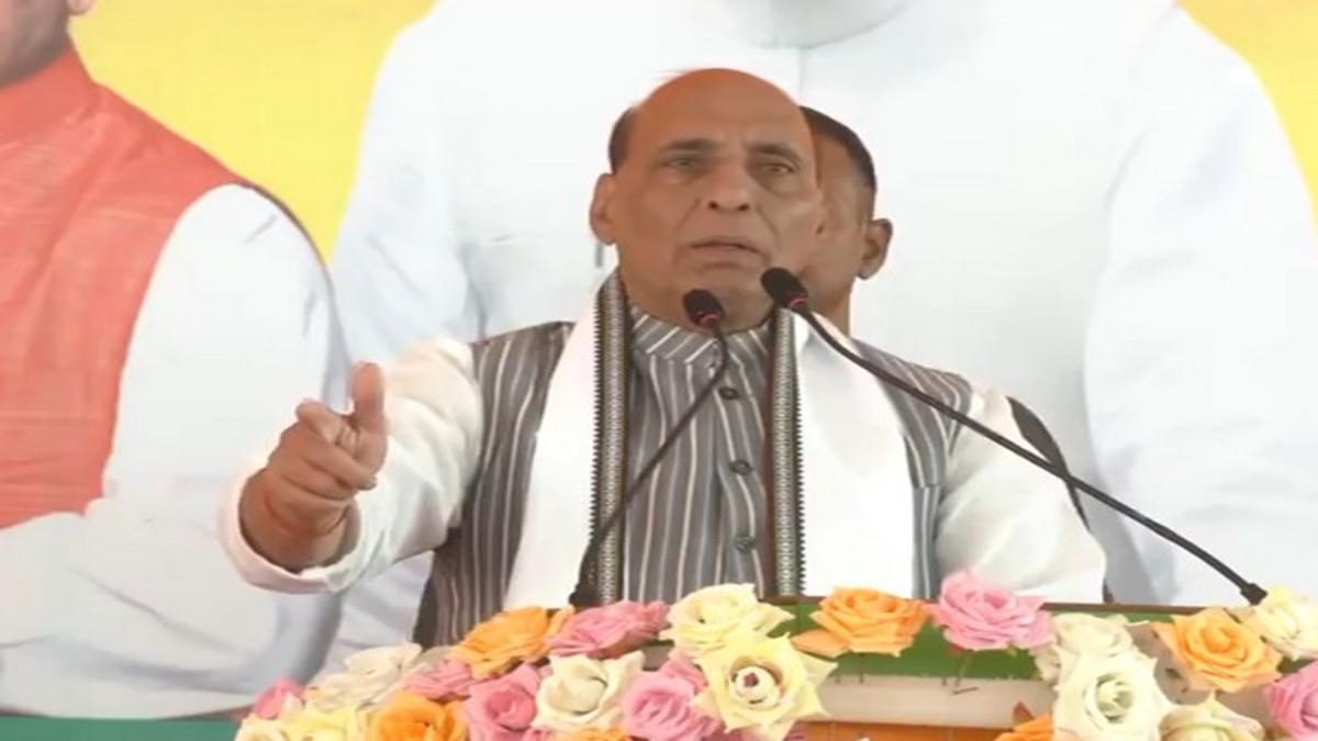 “Atmosphere of anarchy in entire West Bengal”: Rajnath Singh
