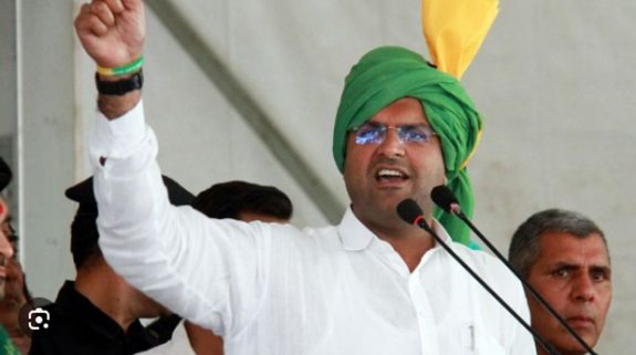 Dushyant Chautala renews offer of support to Cong, writes to Governor seeking floor test