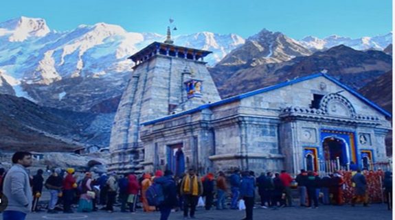 Kedarnath portals to open tomorrow, huge crowd of devotees head for shrine