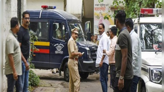 Pune Porshe Crash: Family of the accused teen paid Rs 3 Lakh bribe to change the Blood Samples
