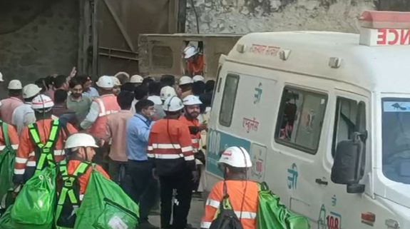 Rajasthan: 3 rescued from Kolihan copper mine in Jhunjhunu after lift collapse, efforts to rescue 11 underway