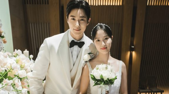 Lovely Runner Comes To An End:  With its greatest ratings to date, the Byeon Woo Seok starrer Korea drama ends