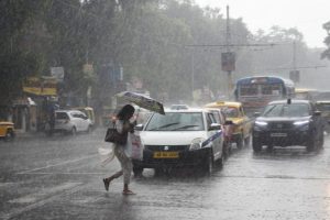 IMD predicts heavy rainfall in Kerala; red alert for 3 districts on May 19-20