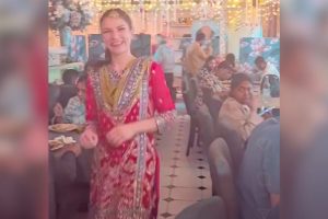 Watch: Waitress in Switzerland flaunts traditional Indian dress in Viral Video, Netizens say, “Unprofessional and tacky”
