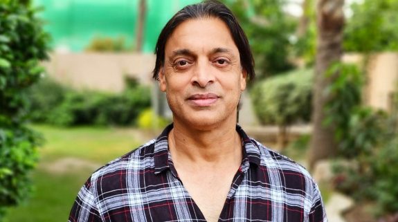 “Who made Babar Azam the captain in the first place?” Shoaib Akhtar takes a dig at the Pakistan cricket crisis