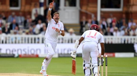 Watch: How did the Windies attempts to give a guard of honour to Jimmy failed?