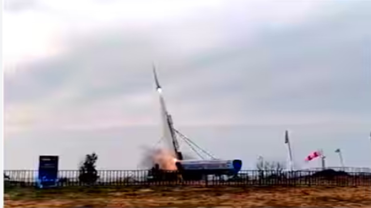India launches its 1st reusable hybrid rocket ‘RHUMI-1’