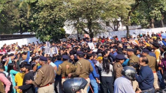 BPSC aspirant protest: Special Executive Magistrate says, “they will have to leave dharna-sthal”