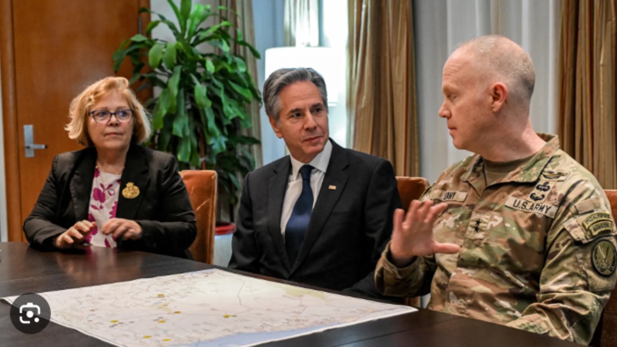 Blinken meets Iraqi PM in Baghdad to discuss Syria’s future, threat of ‘Islamic State’