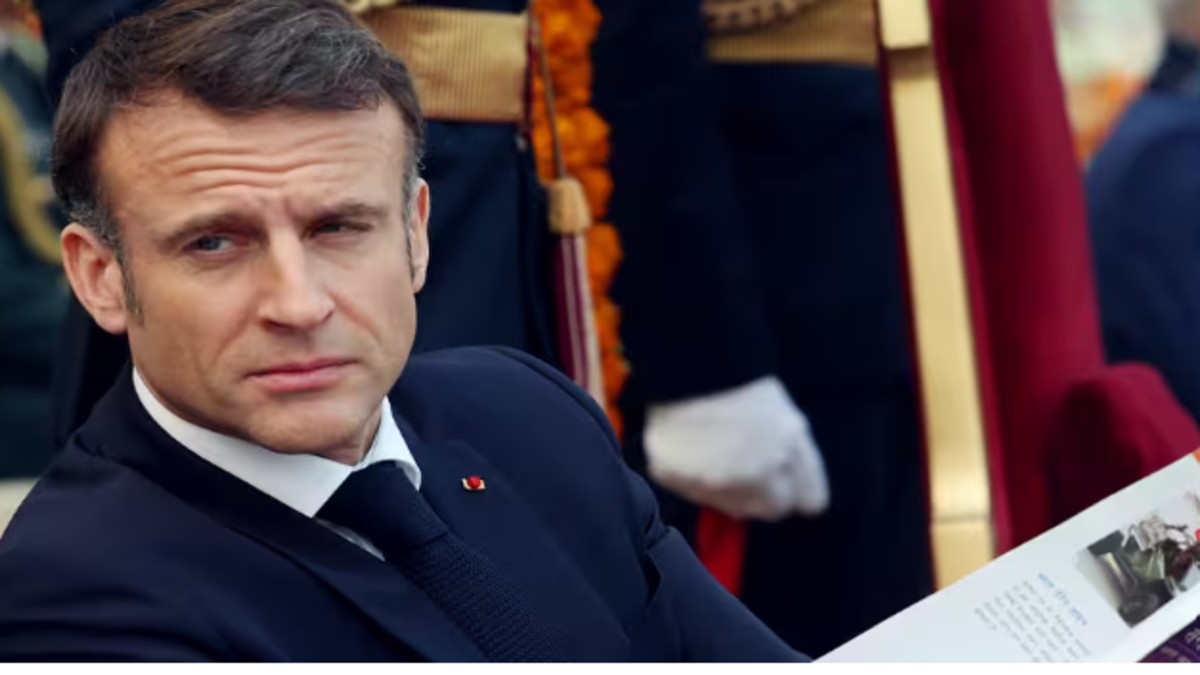 French President Macron vows to stay in office despite no-confidence vote, pledges to appoint new PM soon