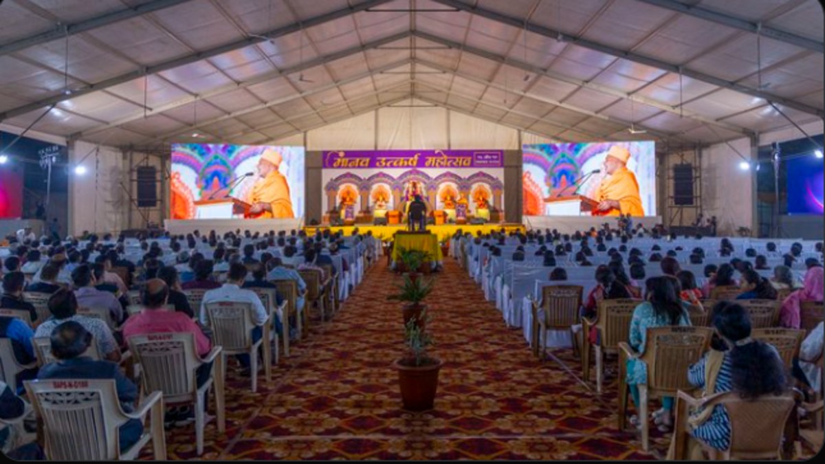 One Lakh Volunteers to join the Grand BAPS Celebration hosted by the Karyakar Suvarna Mohatsav