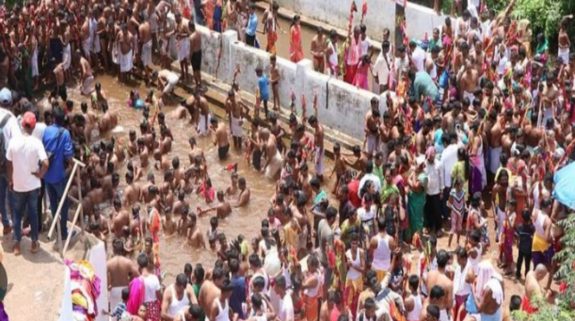 At least 6 dead, over 15 injured in stampede at temple in Goa
