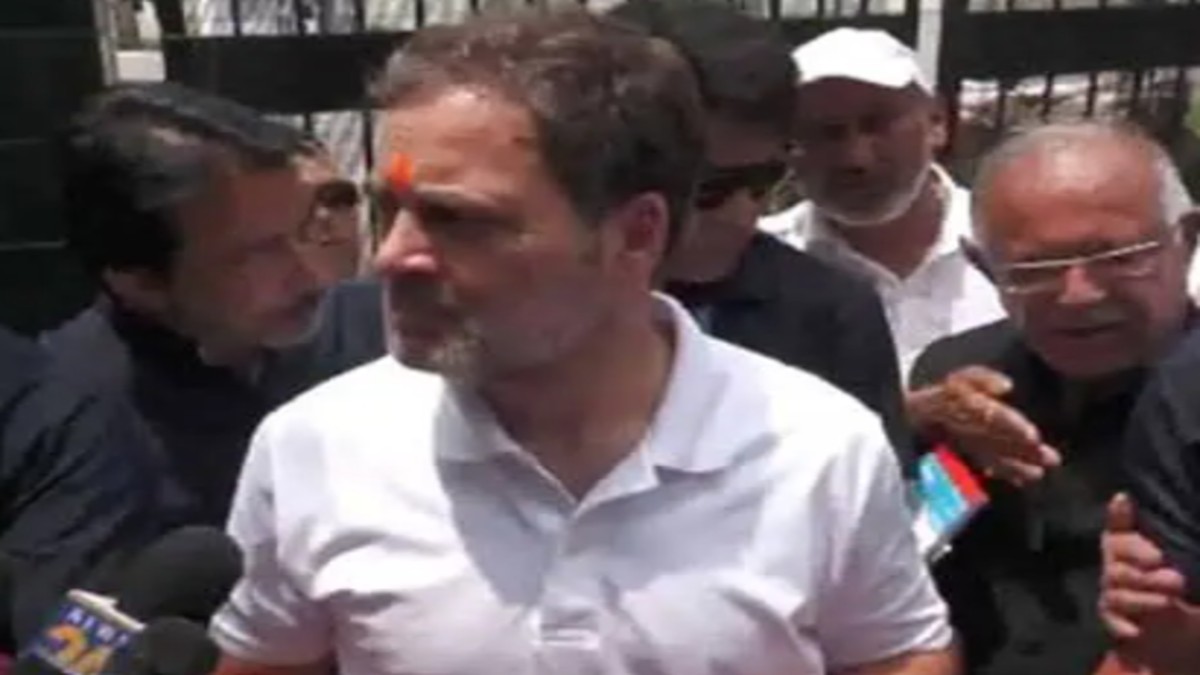 J-K: Rahul Gandhi visits Pak shelling-affected Poonch, vows to raise local issues