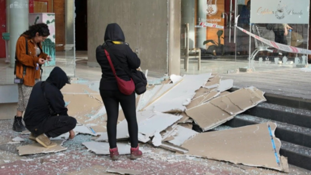 6.4 magnitude earthquake hits northern Chile