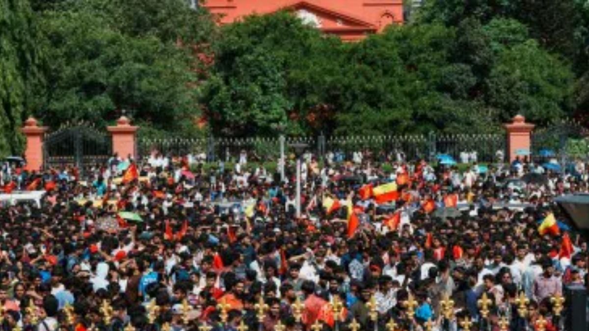 Royal Challengers Bengaluru announces financial support of Rs 10 lakh for the families of stampede victims